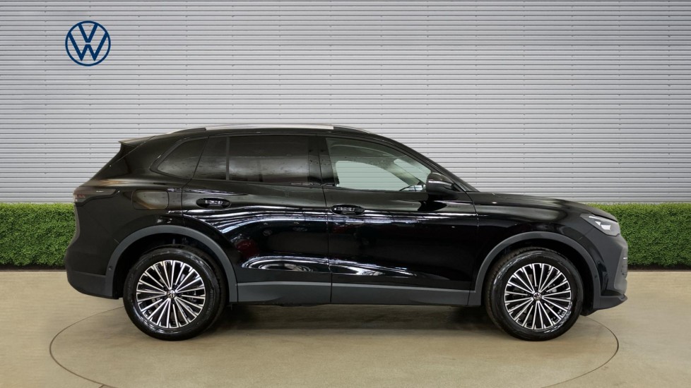 Volkswagen Tiguan 1.5 eTSI Match 5dr DSG Petrol Estate - Image 4