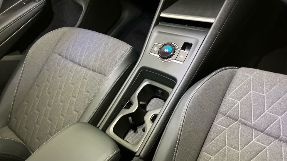 Volkswagen Tiguan 1.5 eTSI Match 5dr DSG Petrol Estate - Image 14