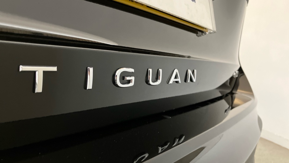 Volkswagen Tiguan 1.5 eTSI Match 5dr DSG Petrol Estate - Image 27
