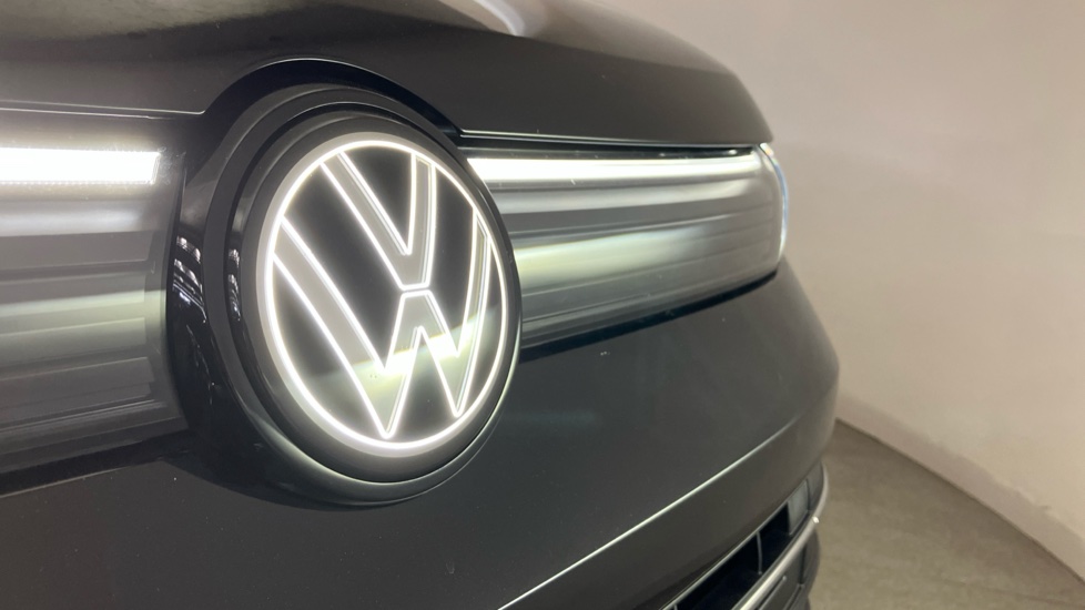 Volkswagen Tiguan 1.5 eTSI Match 5dr DSG Petrol Estate - Image 29