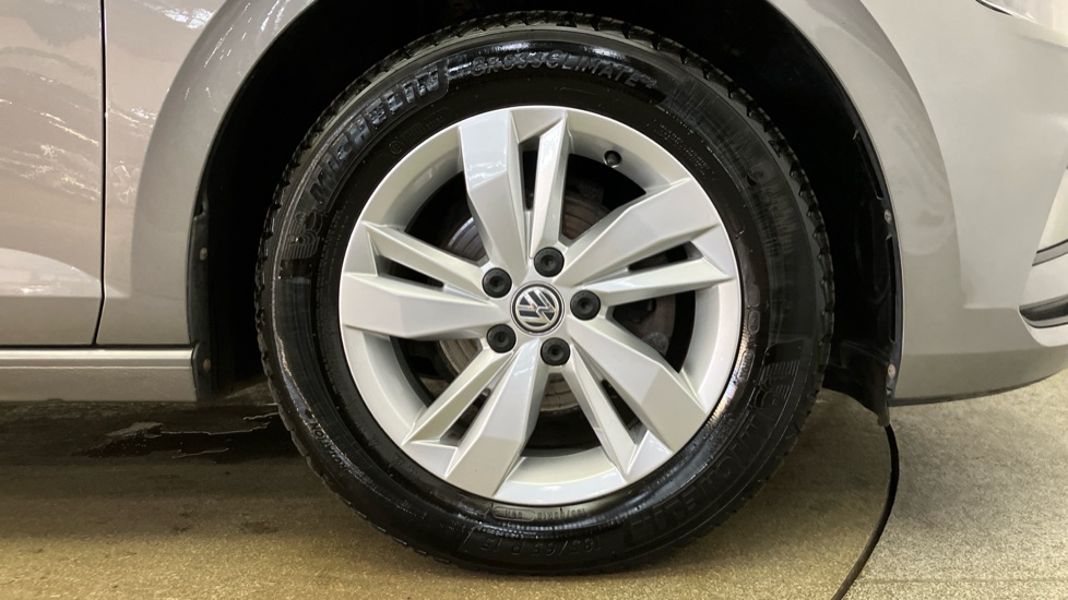 Volkswagen Polo 1.0 TSI 95 SE 5dr Petrol Hatchback - Image 5