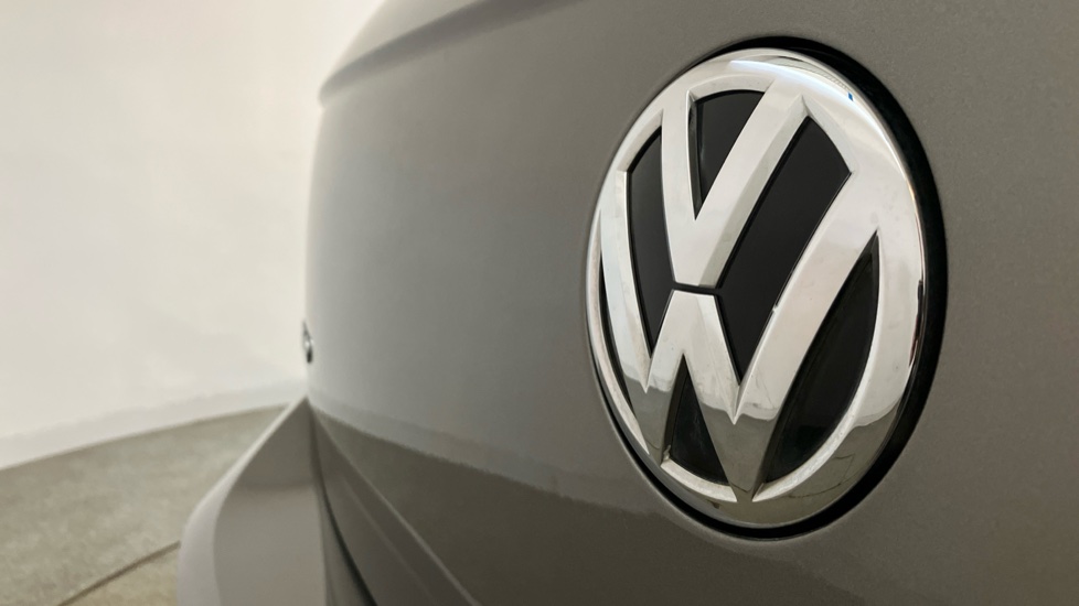 Volkswagen Polo 1.0 TSI 95 SE 5dr Petrol Hatchback - Image 22