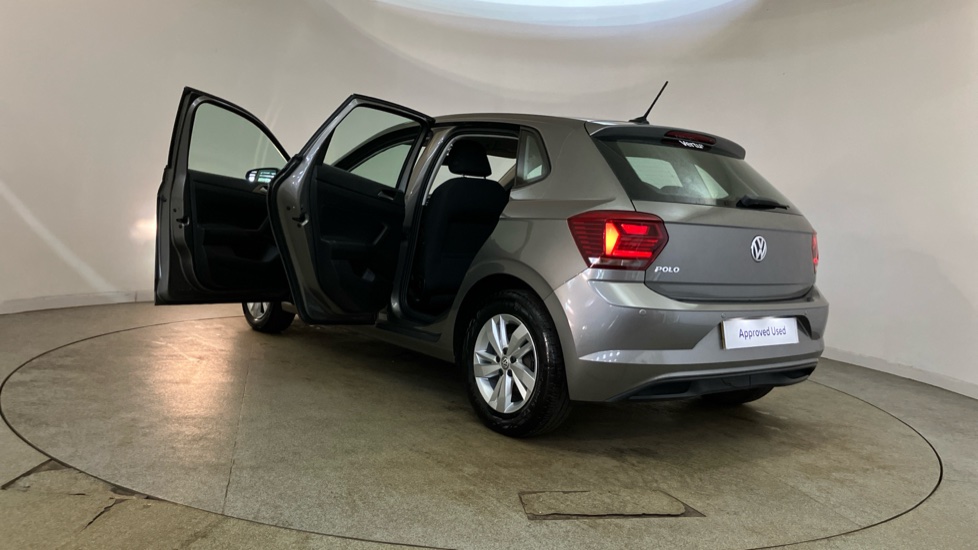 Volkswagen Polo 1.0 TSI 95 SE 5dr Petrol Hatchback - Image 44