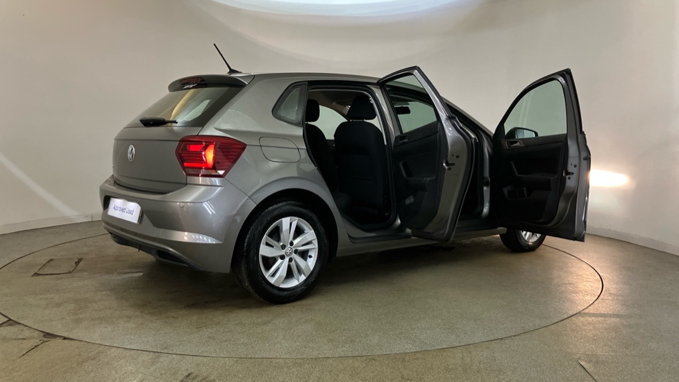 Volkswagen Polo 1.0 TSI 95 SE 5dr Petrol Hatchback - Image 45