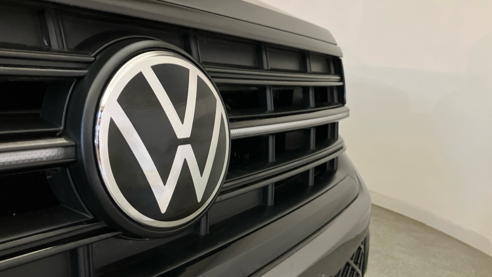Volkswagen Touareg 3.0 V6 TDI 4Motion 286 Black Edition 5dr Tip Auto Diesel Estate - Image 44