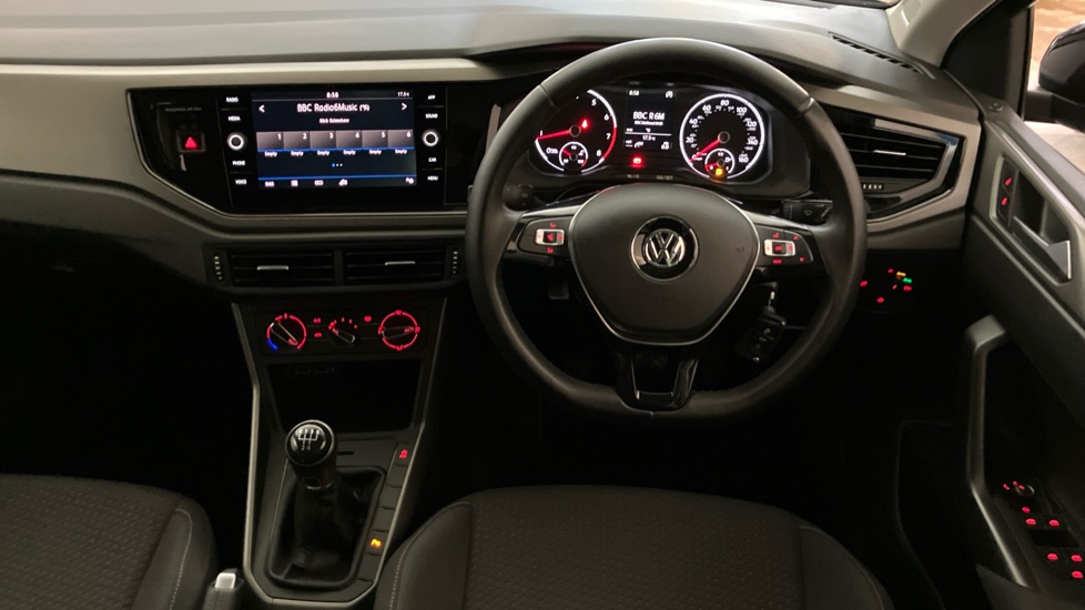 Volkswagen Polo 1.0 SE 5dr Petrol Hatchback - Image 9