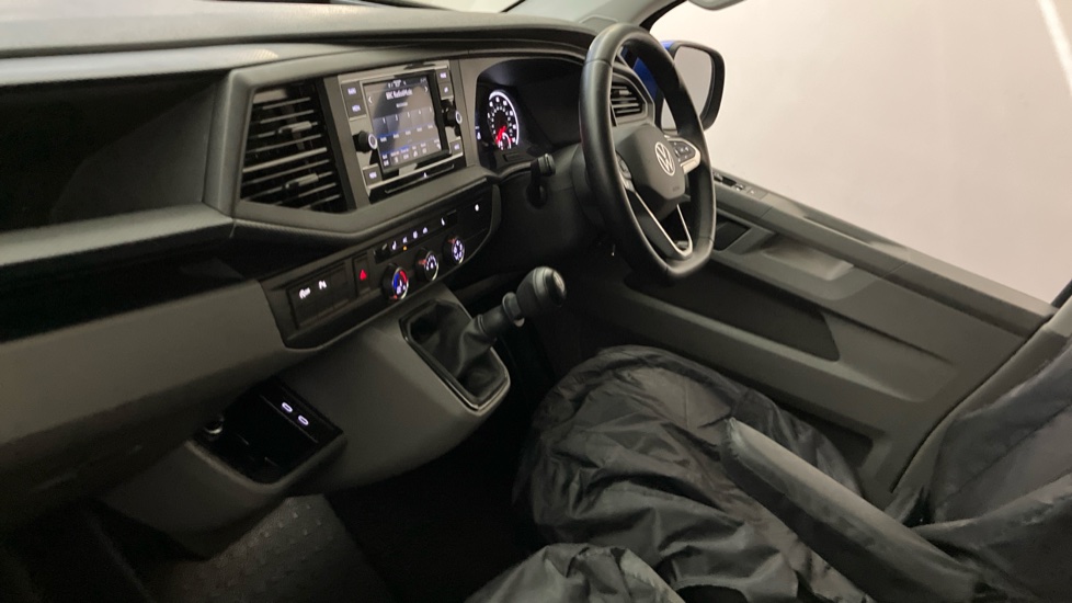 Volkswagen Transporter T32 Lwb Diesel 2.0 TDI 150 Highline Kombi Van - Image 2