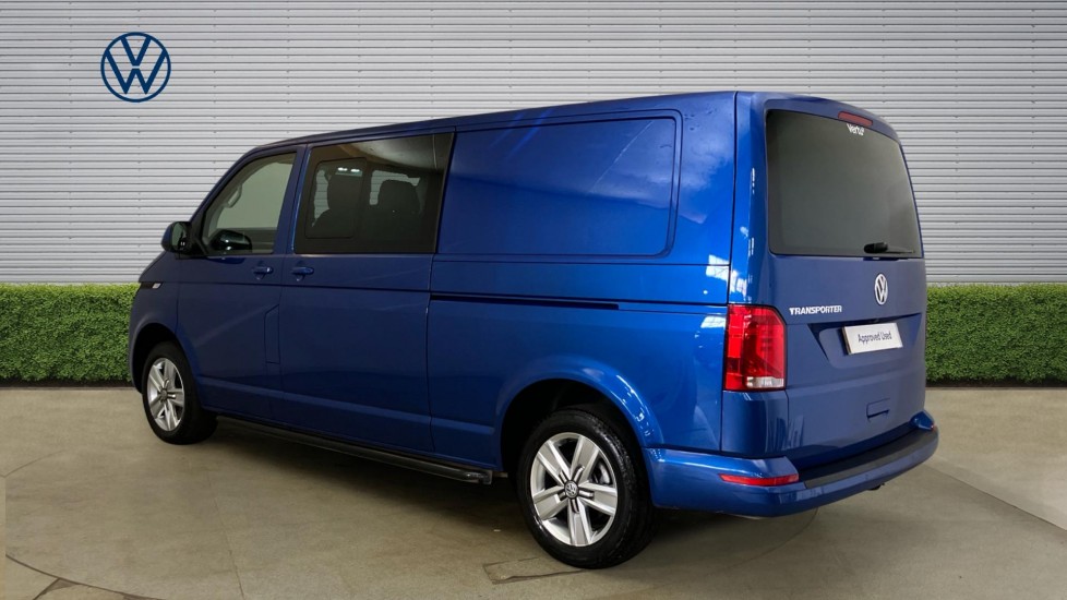 Volkswagen Transporter T32 Lwb Diesel 2.0 TDI 150 Highline Kombi Van - Image 3
