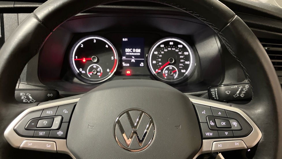 Volkswagen Transporter T32 Lwb Diesel 2.0 TDI 150 Highline Kombi Van - Image 10