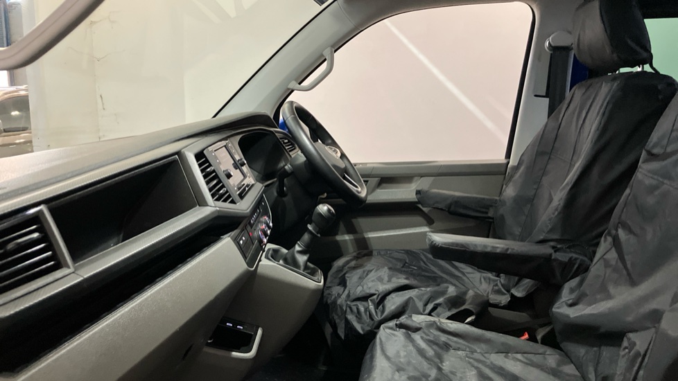 Volkswagen Transporter T32 Lwb Diesel 2.0 TDI 150 Highline Kombi Van - Image 23