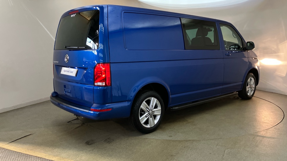 Volkswagen Transporter T32 Lwb Diesel 2.0 TDI 150 Highline Kombi Van - Image 37