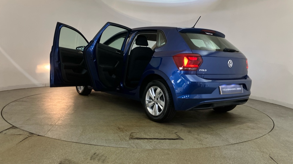 Volkswagen Polo 1.0 TSI 95 SE 5dr DSG Petrol Hatchback - Image 42