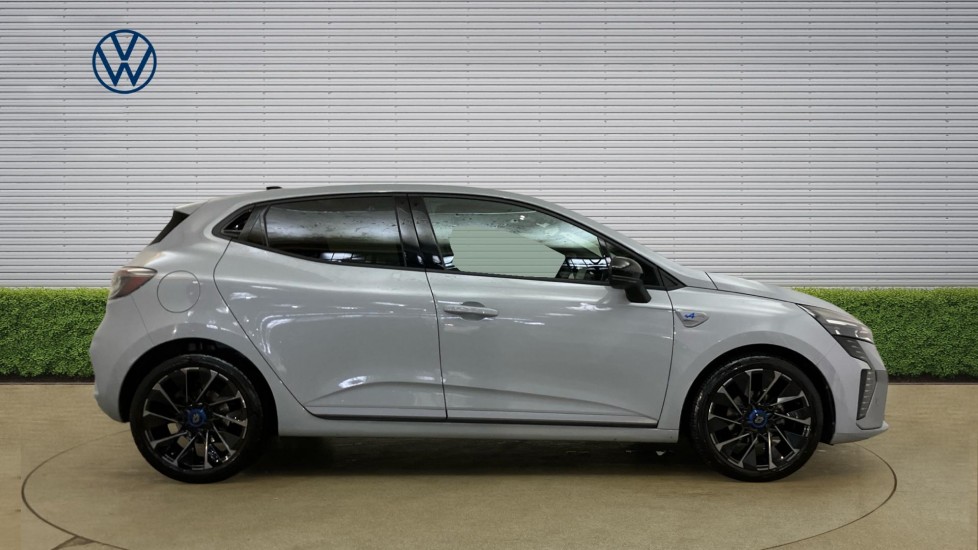 Renault Clio 1.0 TCe 90 Esprit Alpine 5dr Petrol Hatchback - Image 4