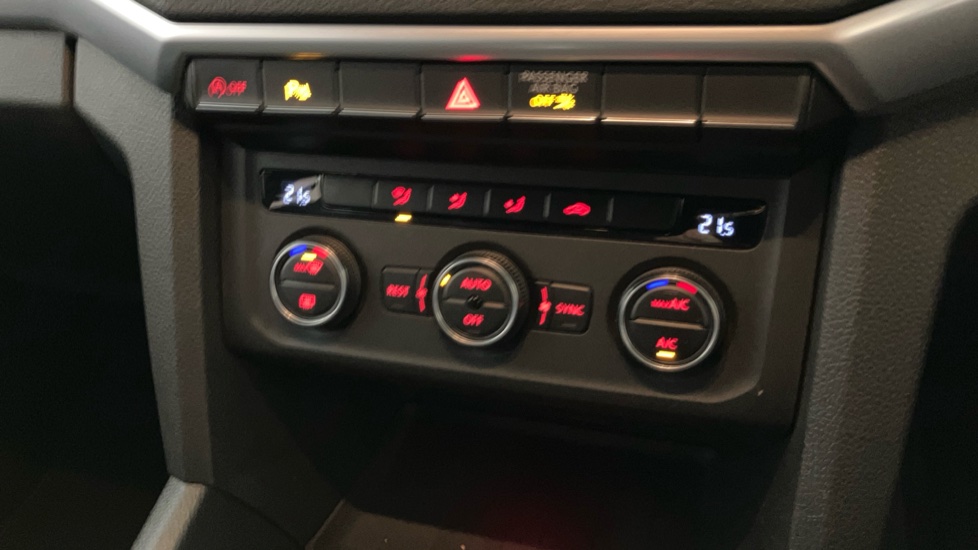 Volkswagen Amarok A33 Special Editions D/Cab Pick Up Aventura 3.0 V6 TDI 258 BMT 4M Auto - Image 13