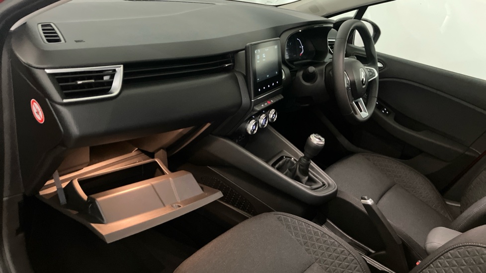 Renault Clio 1.0 TCe 90 Evolution 5dr Petrol Hatchback - Image 42