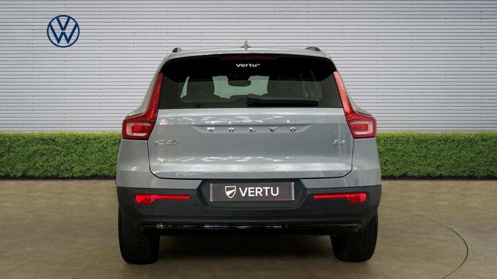 Volvo XC40 2.0 B4P Plus Dark 5dr Auto Petrol Estate - Image 8