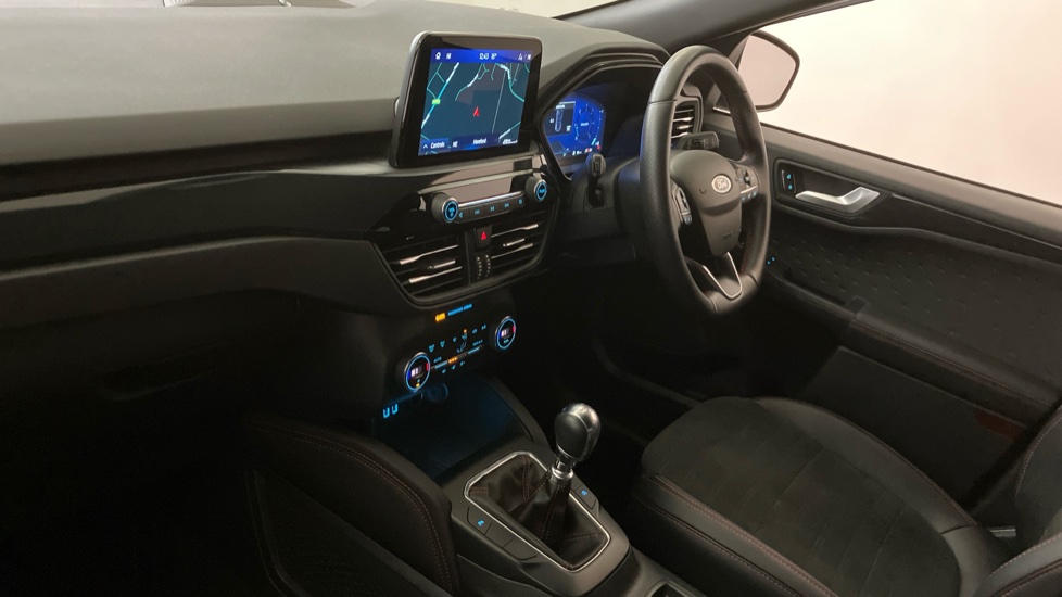 Ford Kuga 1.5 EcoBlue ST-Line Edition 5dr Diesel Estate - Image 2