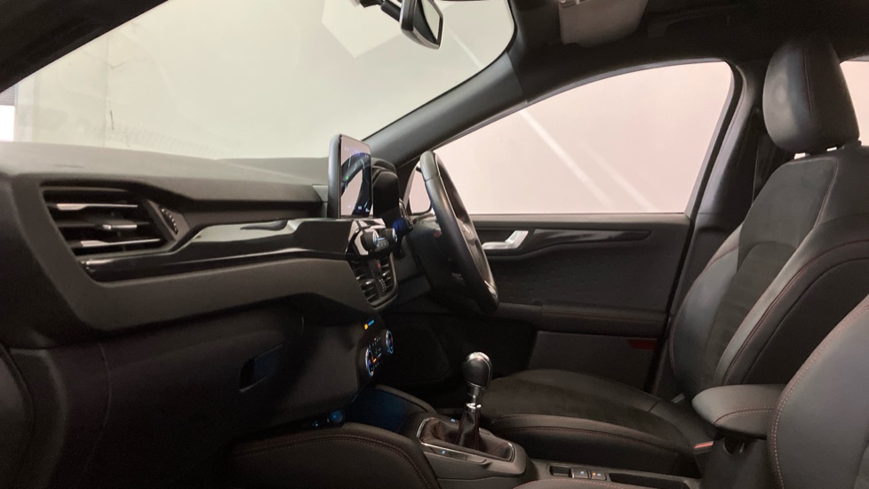 Ford Kuga 1.5 EcoBlue ST-Line Edition 5dr Diesel Estate - Image 22