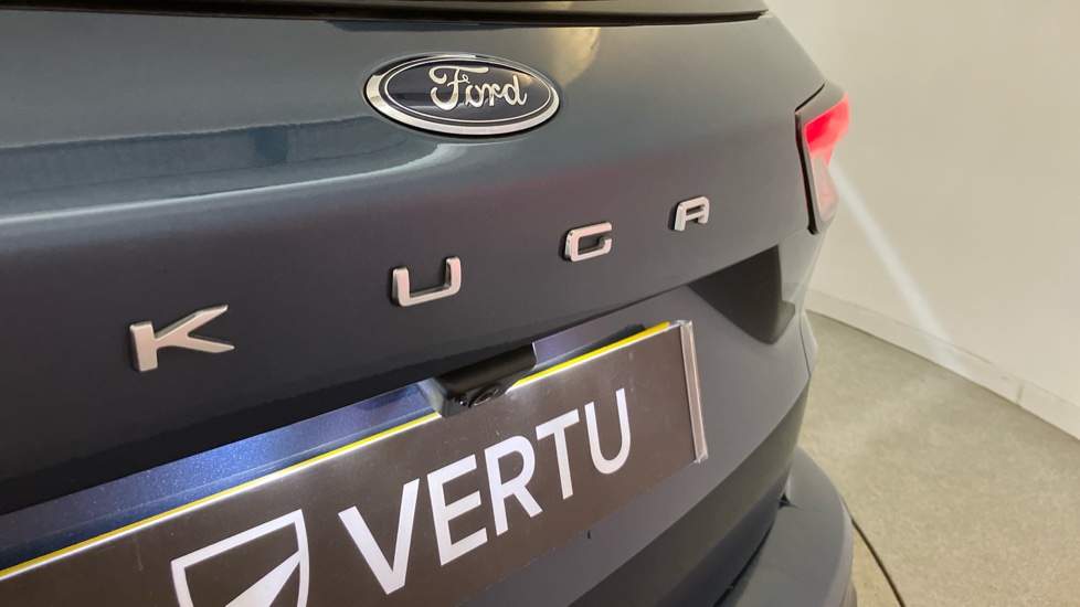 Ford Kuga 1.5 EcoBlue ST-Line Edition 5dr Diesel Estate - Image 24