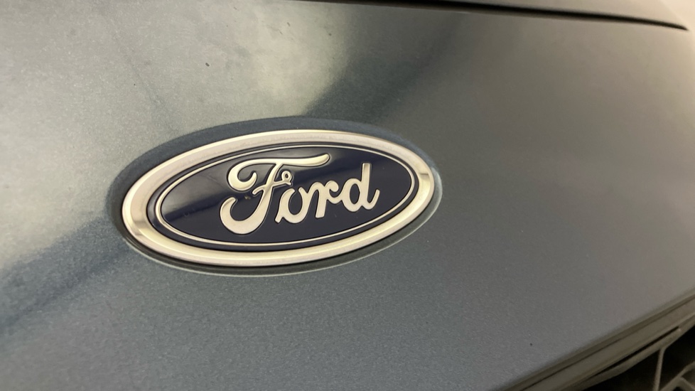 Ford Kuga 1.5 EcoBlue ST-Line Edition 5dr Diesel Estate - Image 29