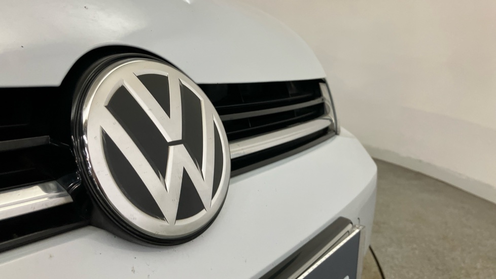 Volkswagen Golf 1.5 TSI EVO 150 R-Line 5dr DSG Petrol Hatchback - Image 30