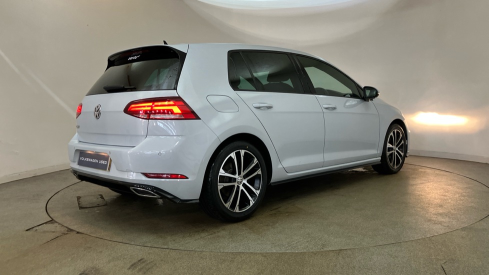 Volkswagen Golf 1.5 TSI EVO 150 R-Line 5dr DSG Petrol Hatchback - Image 33