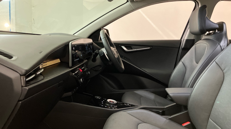 Kia Niro 1.6 GDi 127 Hybrid 4 5dr DCT Hybrid Estate - Image 23