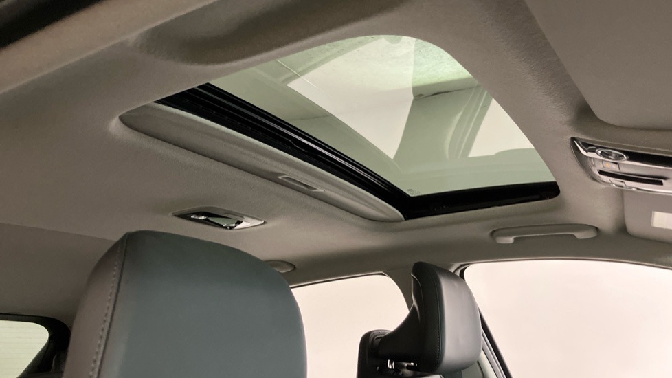 Kia Niro 1.6 GDi 127 Hybrid 4 5dr DCT Hybrid Estate - Image 31