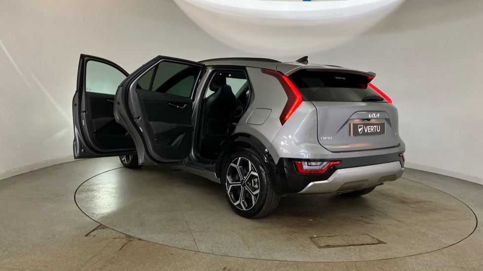 Kia Niro 1.6 GDi 127 Hybrid 4 5dr DCT Hybrid Estate - Image 43