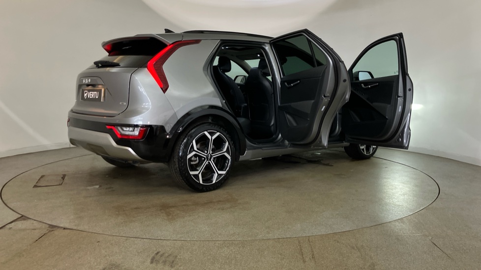 Kia Niro 1.6 GDi 127 Hybrid 4 5dr DCT Hybrid Estate - Image 45