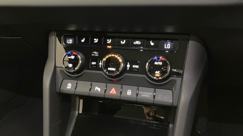Skoda Karoq 2.0 TSI Sportline 4x4 5dr DSG Petrol Estate - Image 13