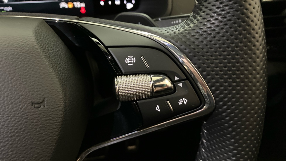 Skoda Karoq 2.0 TSI Sportline 4x4 5dr DSG Petrol Estate - Image 18