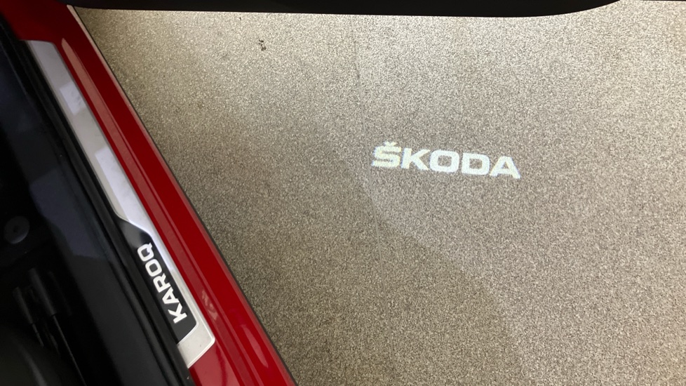 Skoda Karoq 2.0 TSI Sportline 4x4 5dr DSG Petrol Estate - Image 23