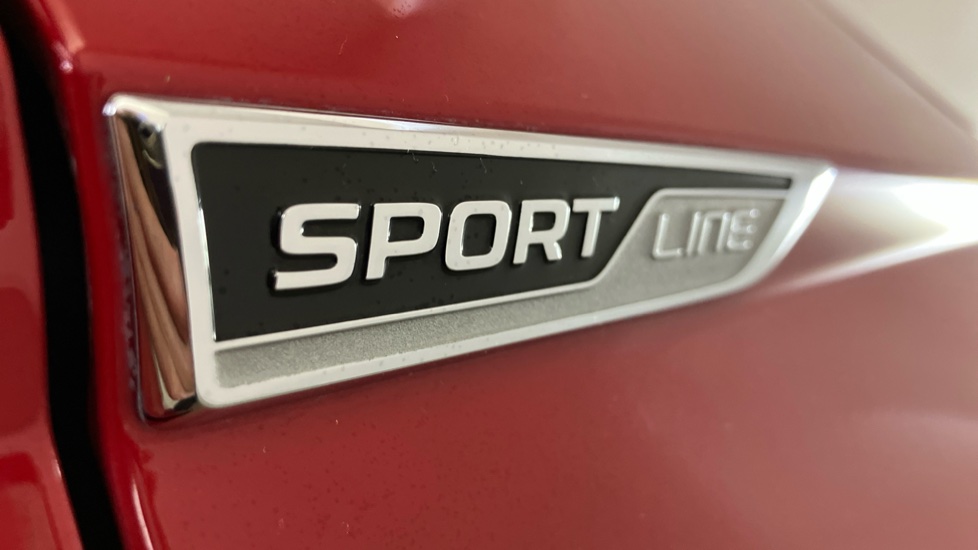 Skoda Karoq 2.0 TSI Sportline 4x4 5dr DSG Petrol Estate - Image 39