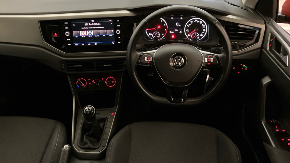 Volkswagen Polo 1.0 TSI 95 SE 5dr Petrol Hatchback - Image 9