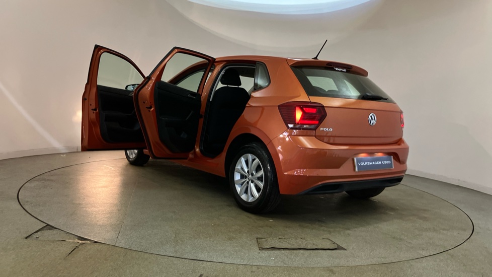 Volkswagen Polo 1.0 TSI 95 SE 5dr Petrol Hatchback - Image 40