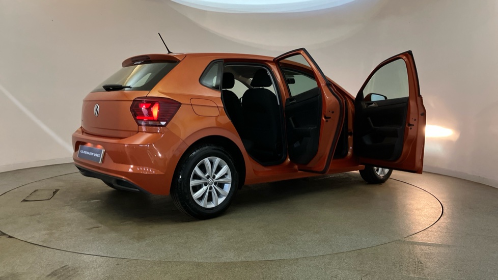 Volkswagen Polo 1.0 TSI 95 SE 5dr Petrol Hatchback - Image 41