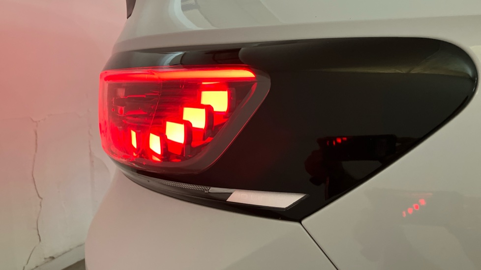Volkswagen ID.5 150kW Max Pro Performance 77kWh 5dr Auto Electric Coupe - Image 27