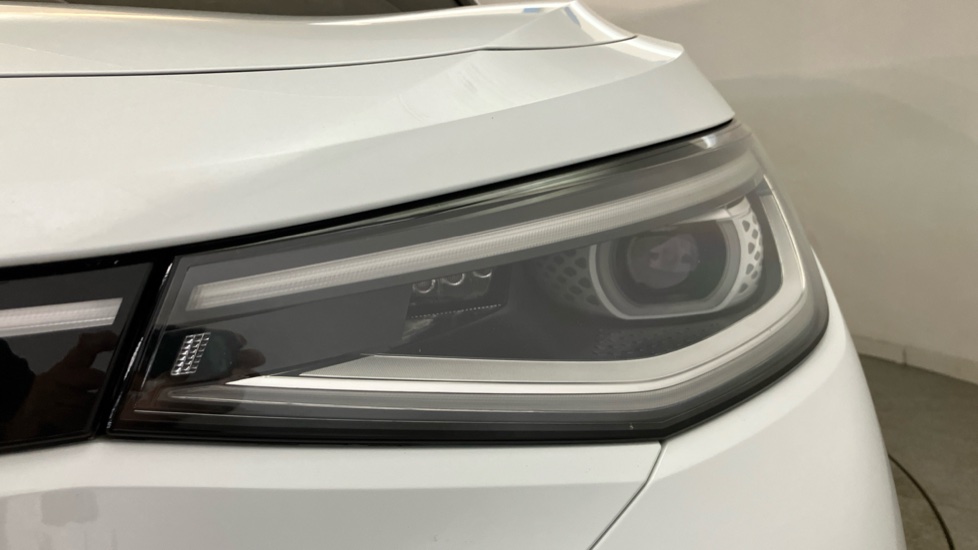 Volkswagen ID.5 150kW Max Pro Performance 77kWh 5dr Auto Electric Coupe - Image 43