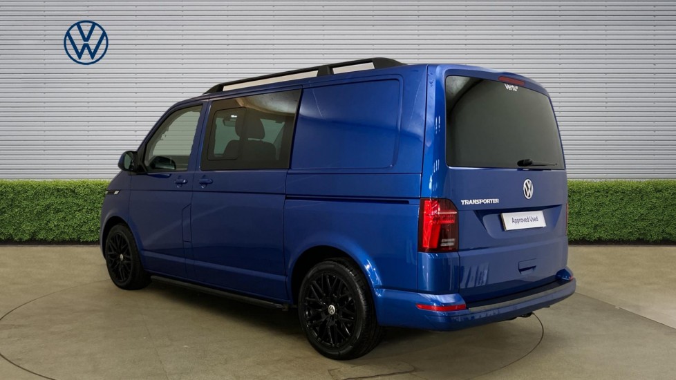 Volkswagen Transporter T32 Swb Diesel 2.0 TDI 150 Highline Kombi Van DSG - Image 3