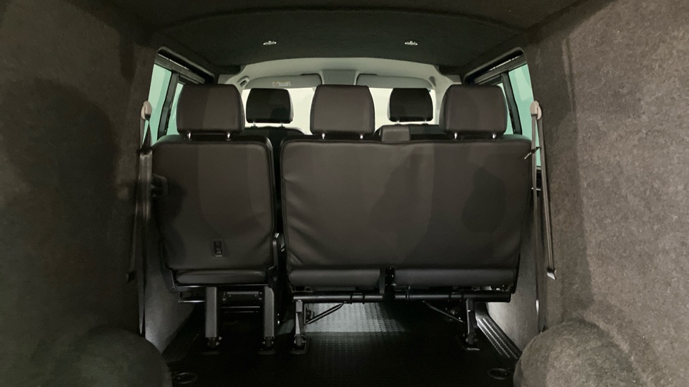 Volkswagen Transporter T32 Swb Diesel 2.0 TDI 150 Highline Kombi Van DSG - Image 20