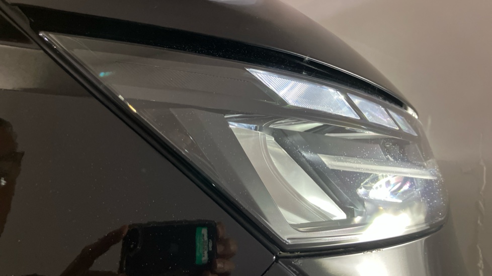 Volkswagen Multivan 2.0 TDI Life 5dr DSG Diesel Estate - Image 38