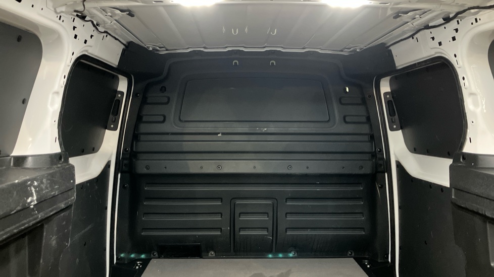 Volkswagen Id.Buzz Cargo 210kW Commerce 79kWh Auto - Image 20