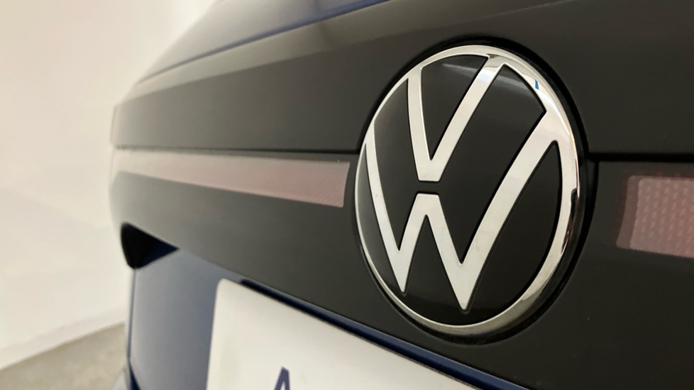 Volkswagen T-Cross 1.0 TSI 110 Black Edition 5dr Petrol Estate - Image 24