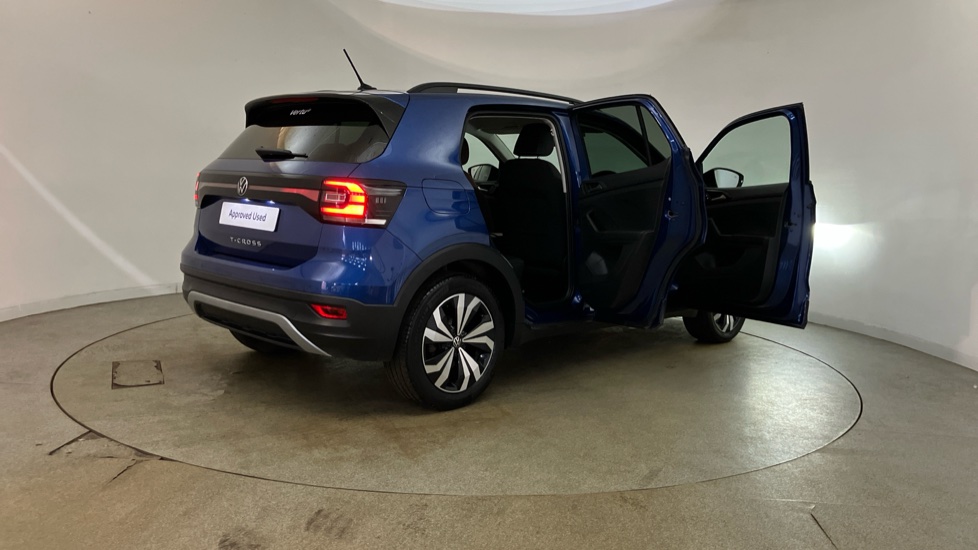 Volkswagen T-Cross 1.0 TSI 110 Black Edition 5dr Petrol Estate - Image 45