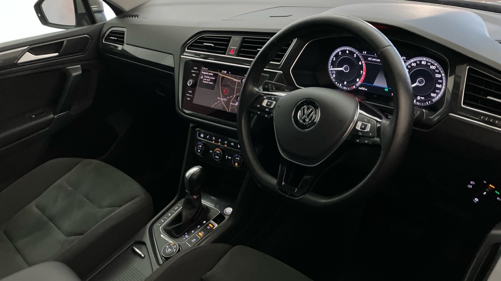 Volkswagen Tiguan 2.0 TSi 180 4Motion SEL 5dr DSG Petrol Estate - Image 6