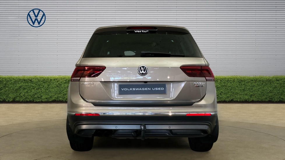 Volkswagen Tiguan 2.0 TSi 180 4Motion SEL 5dr DSG Petrol Estate - Image 8