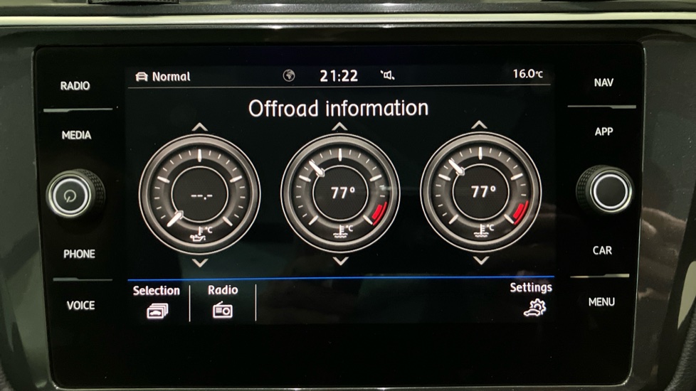 Volkswagen Tiguan 2.0 TSi 180 4Motion SEL 5dr DSG Petrol Estate - Image 45