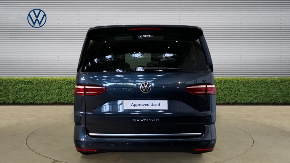 Volkswagen Multivan 2.0 TSI Style 5dr LWB DSG Petrol Estate - Image 8