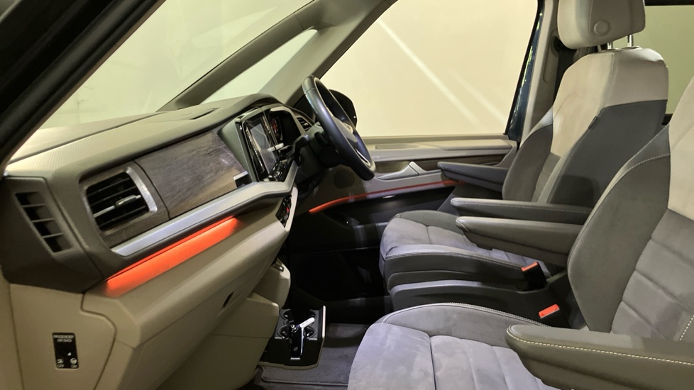 Volkswagen Multivan 2.0 TSI Style 5dr LWB DSG Petrol Estate - Image 26
